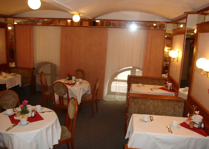Bajazzo 3*