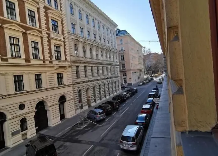 Bajazzo Hotel 3*