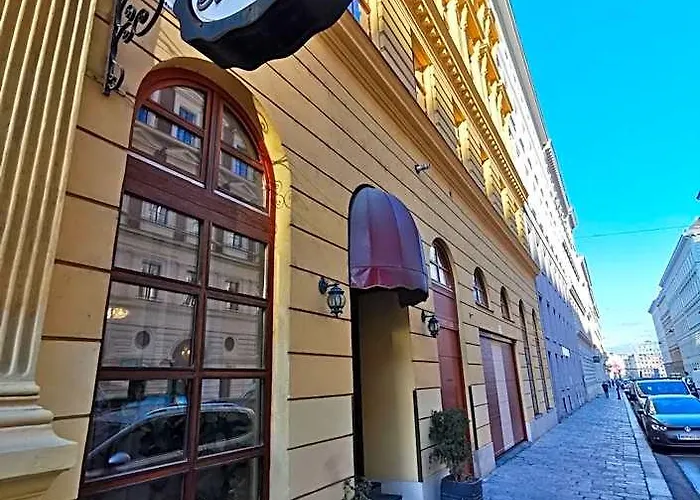 Bajazzo 3*